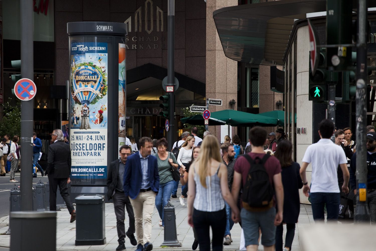 Säule Aussenwerbung