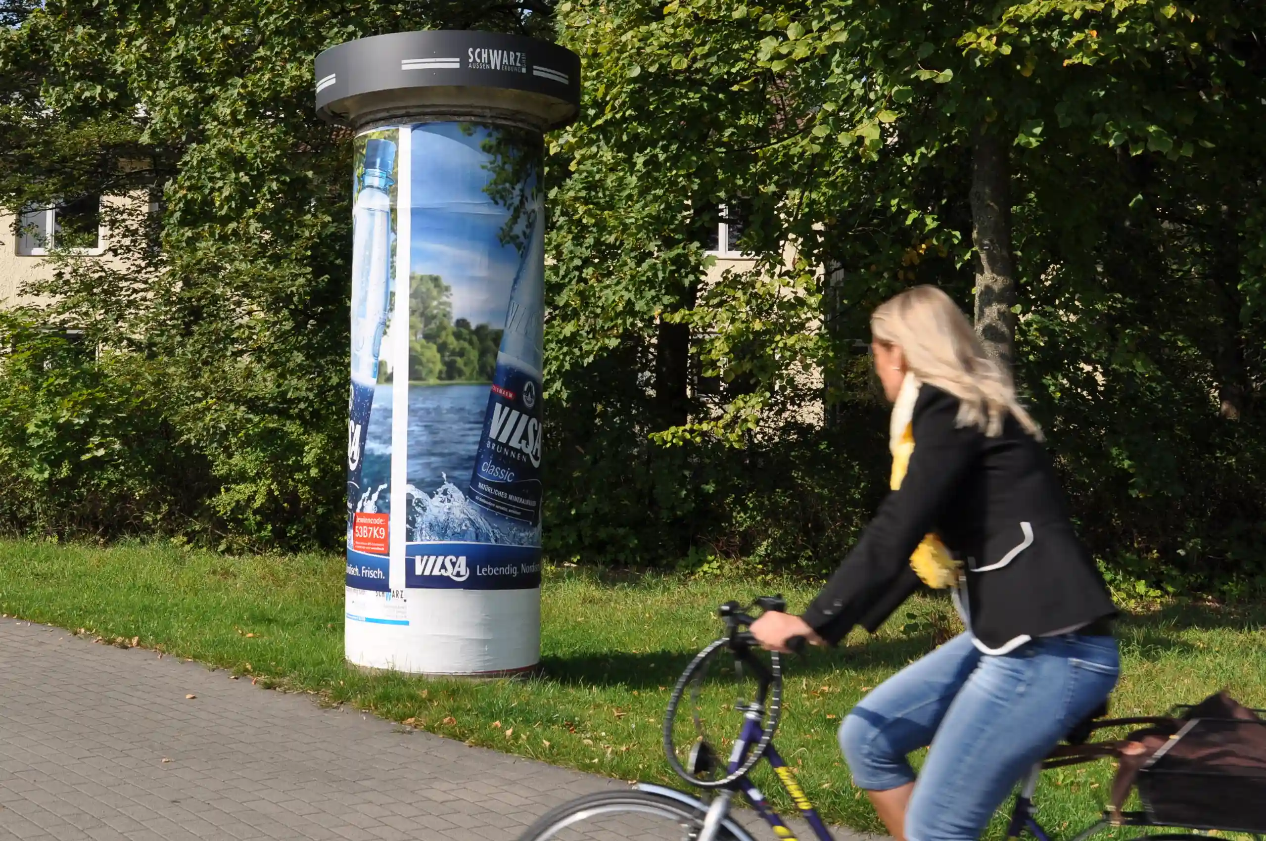 Ganzstelle Aussenwerbung